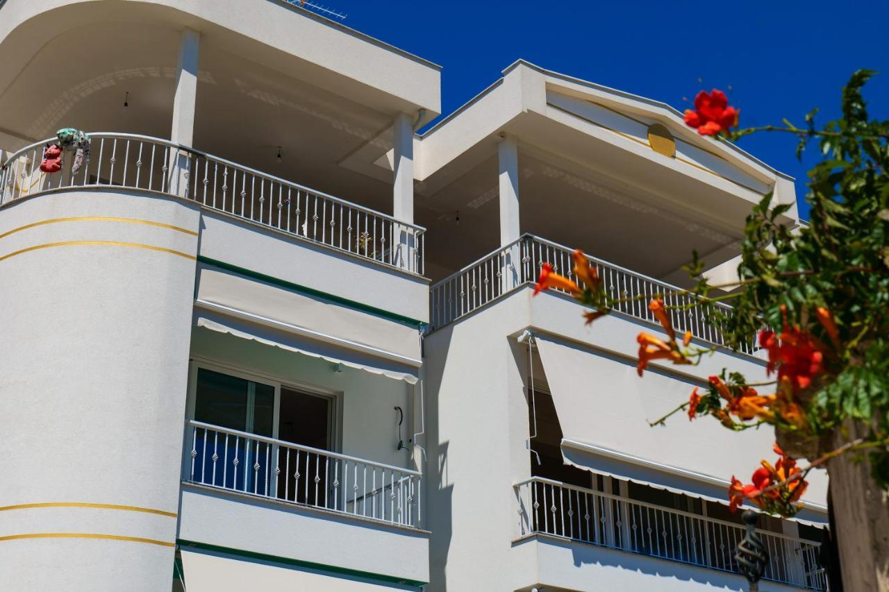 Vila Marjana Sarande Exterior photo
